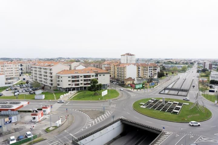Ferienwohnung 8Rooftop - T2 Com Terraco E Vista Para As Salinas! Aveiro Exterior foto
