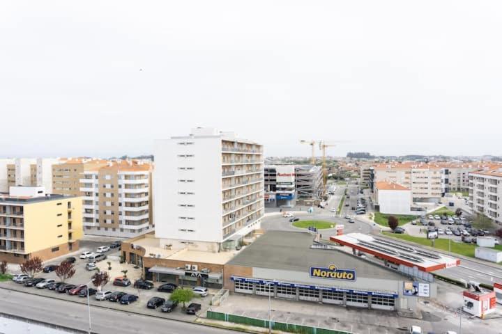 Ferienwohnung 8Rooftop - T2 Com Terraco E Vista Para As Salinas! Aveiro Exterior foto